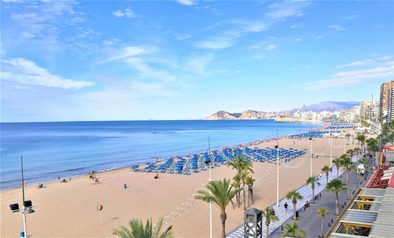 Primera Linea De Playa Frente Al Mar Benidorm Exterior photo